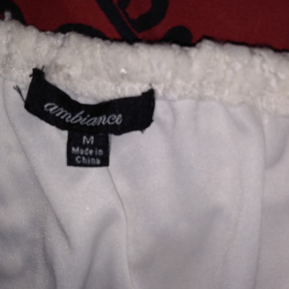 Crop top - Picture 2 of 2
